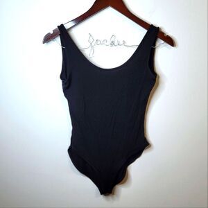 Asos Petite Black Sleeveless Bodysuit Size 4